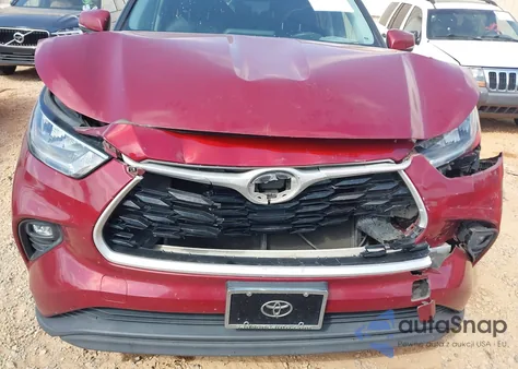 2020 Toyota Highlander Xle z USA, uszkodzony, nr VIN 5TDGZRBH9LS011673